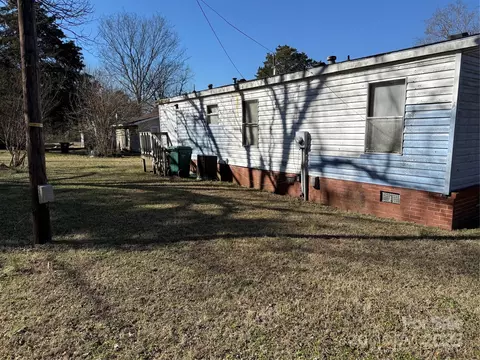 Exterior - 181 Jeter St, Chester, SC 29706 photo 2 of 2