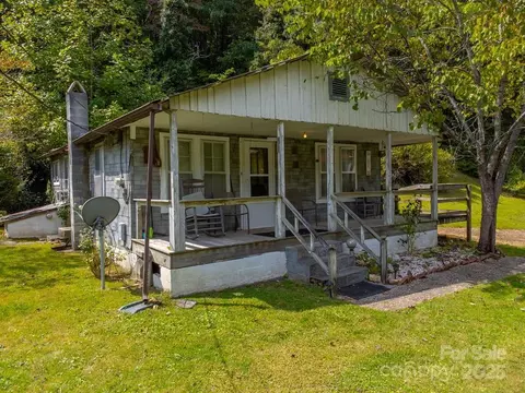 67 Trent Field Rd, Bryson City, NC 28713