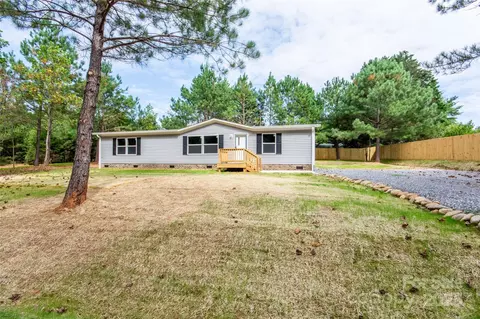 112 Triton Dr, Statesville, NC 28625