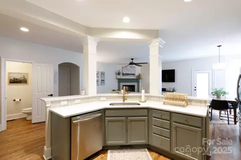 Kitchen - 3268 Richards Xing, Fort Mill, SC 29708 photo 3 of 3