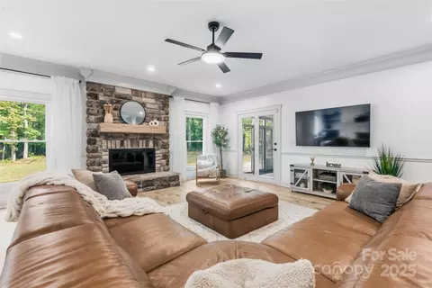 Living - 207 Windsor Greene Dr, Monroe, NC 28110 photo 1 of 4