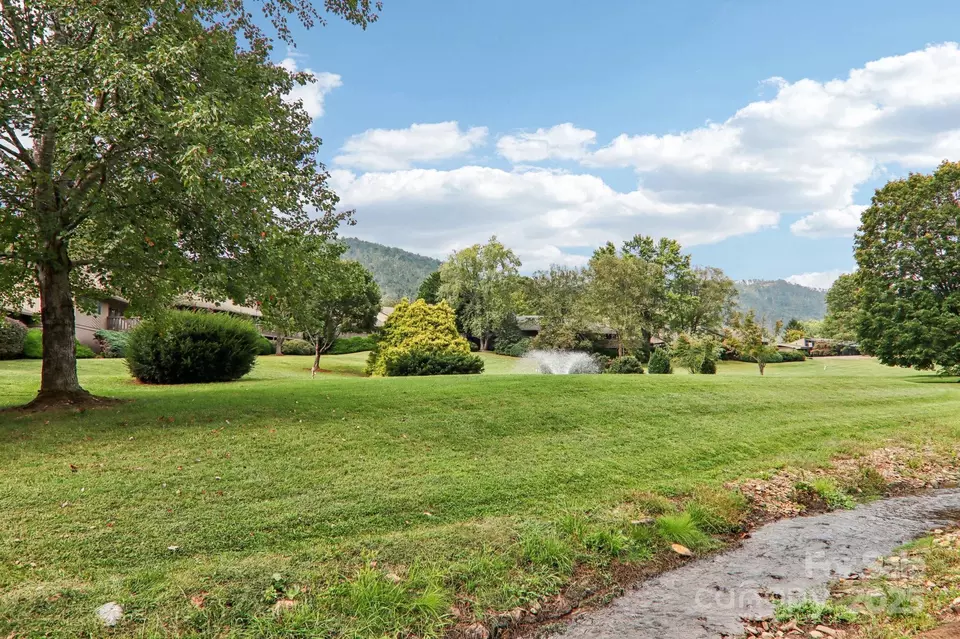 Exterior - 26 Clubside Dr, Asheville, NC 28804 photo 9 of 12