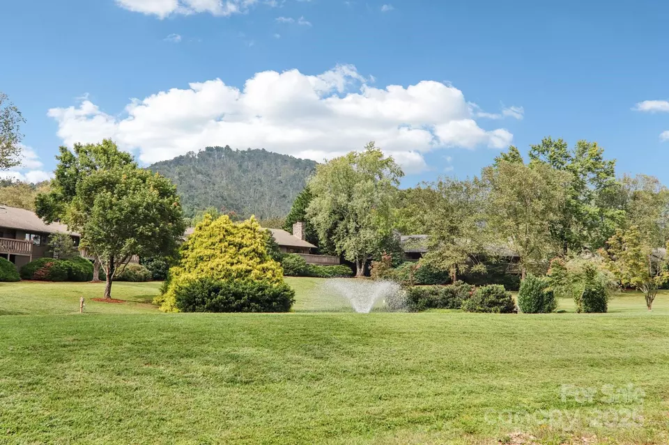 Exterior - 26 Clubside Dr, Asheville, NC 28804 photo 8 of 12