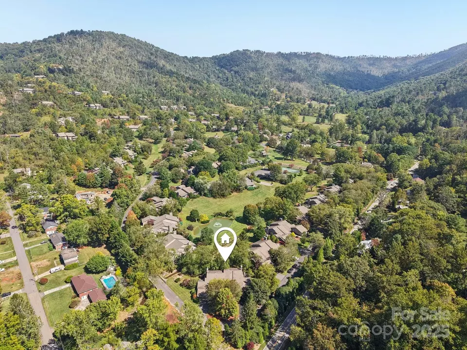 View/Area - 26 Clubside Dr, Asheville, NC 28804 photo 2 of 3