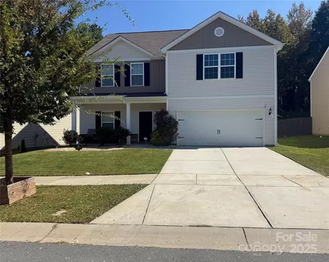 8620 Ballard Hills Ct, Charlotte, NC 28215