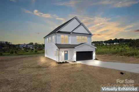 123 Mouzon Ln, Statesville, NC 28625