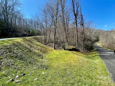 125 Stoneledge 125 Ln #125, Blowing Rock, NC 28605