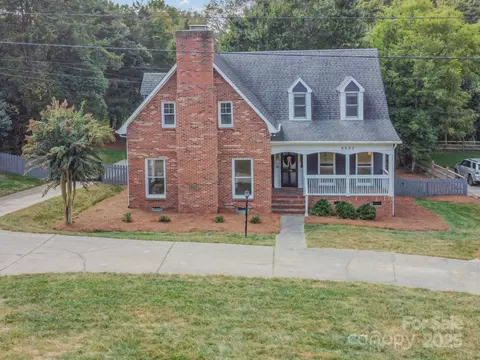 6800 Old Providence Rd, Charlotte, NC 28226
