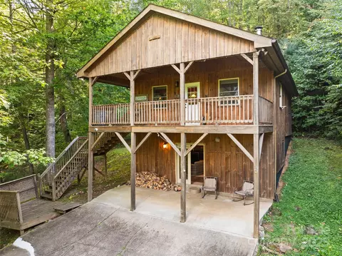 17 Lariat Ln, Canton, NC 28716
