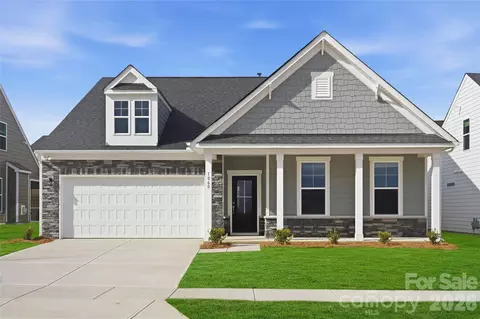 1060 Arundle Rd, Sherrills Ford, NC 28673