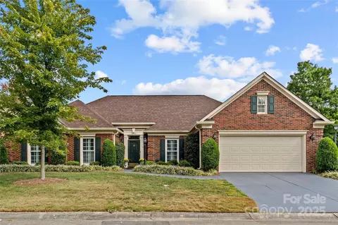 10428 Pullengreen Dr, Charlotte, NC 28277