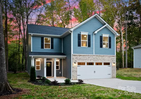 12405 Canal Dr, Huntersville, NC 28078