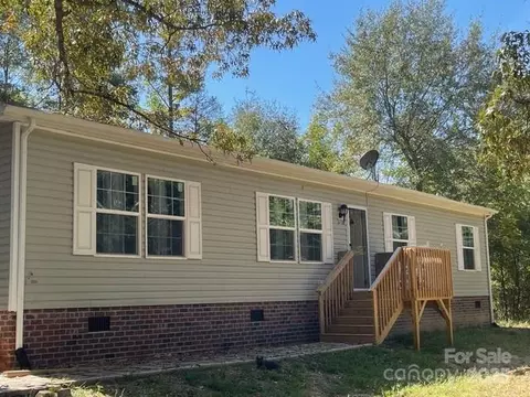 5759 Rumfelt Rd, Stanley, NC 28164