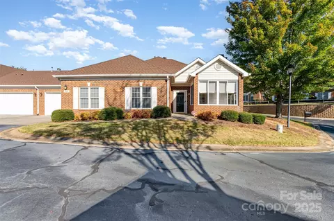 8189 Windsor Ridge Dr, Charlotte, NC 28277