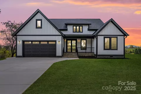 1148 Alexander Rd, Leicester, NC 28748