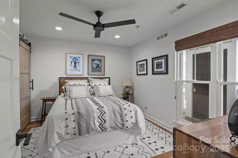 950 Jetton 3 St #3, Davidson, NC 28036 photo 5
