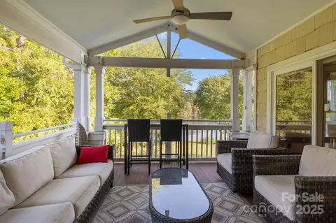 950 Jetton 3 St #3, Davidson, NC 28036