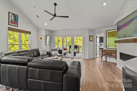 950 Jetton 3 St #3, Davidson, NC 28036 photo 18