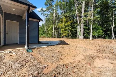 Exterior - 215 E Division Ave, Salisbury, NC 28144 photo 1 of 2