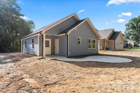 Exterior - 215 E Division Ave, Salisbury, NC 28144 photo 2 of 2