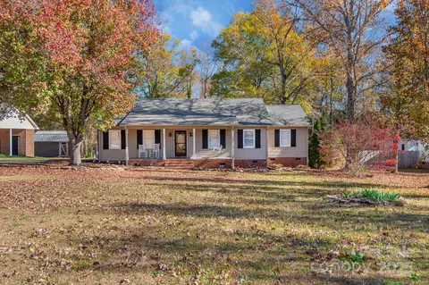 1545 Danlee Dr, Lancaster, SC 29720