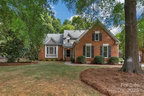 11905 Provincetowne Dr, Charlotte, NC 28277