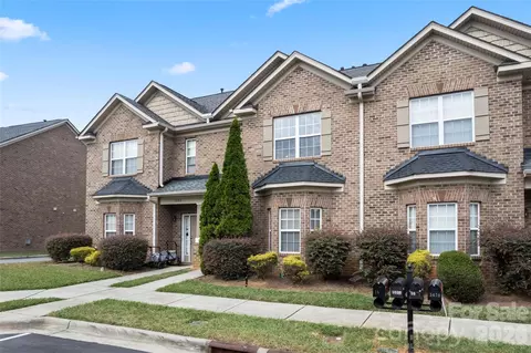 5678 Stafford Rd, Charlotte, NC 28215