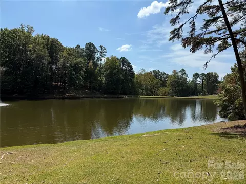 1437 Westmoreland Dr, Lancaster, SC 29720