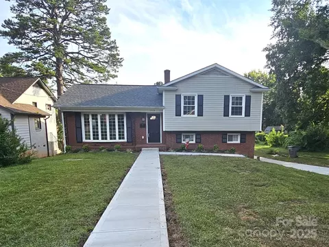 1715 Washington Ave, Charlotte, NC 28216