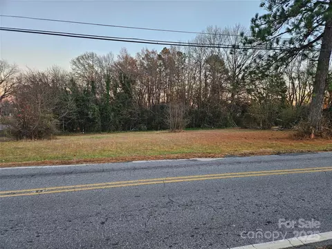 127 33rd Sw St SW, Hickory, NC 28602