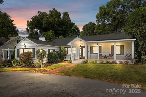 2209 Hassell Pl, Charlotte, NC 28209