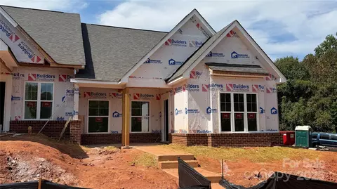 100 Ivy Ct, Morganton, NC 28655