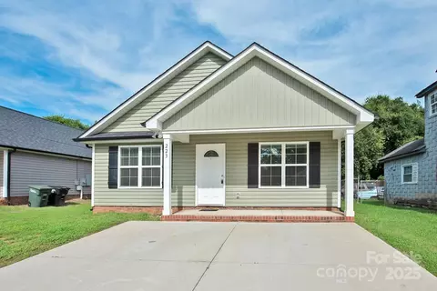 223 Tournament Sw Dr SW, Concord, NC 28025
