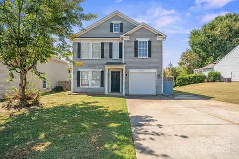 612 Carybrook Ct, York, SC 29745