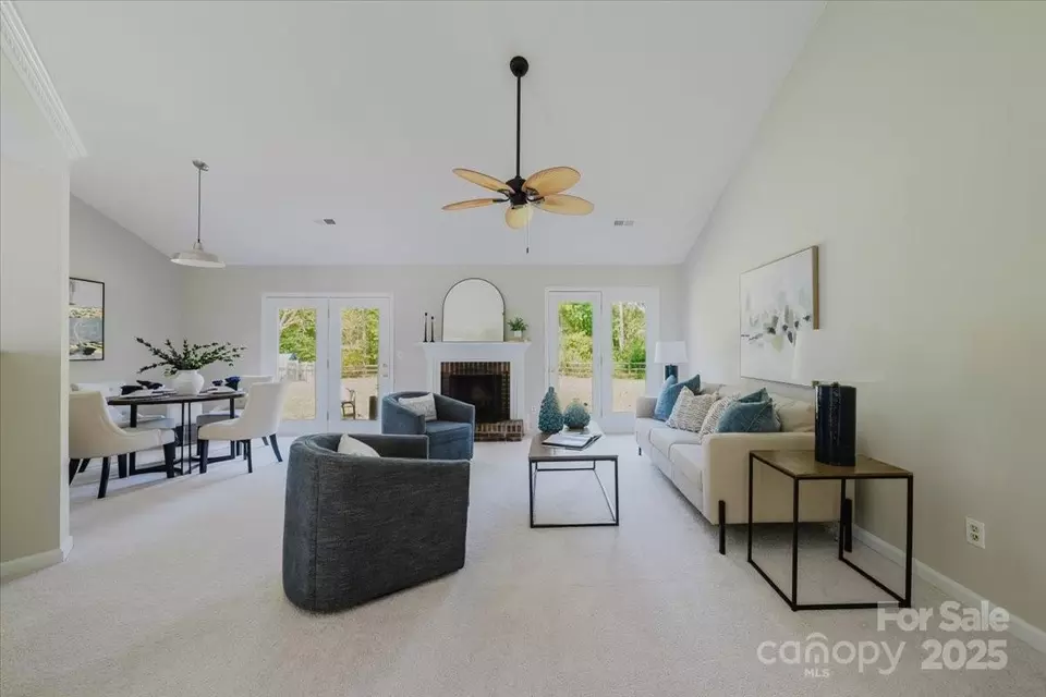 Living - 4205 Hounds Run Dr, Matthews, NC 28105 photo 1 of 3
