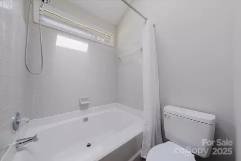 Bath - 4205 Hounds Run Dr, Matthews, NC 28105 photo 1 of 1