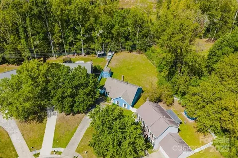 View/Area - 4205 Hounds Run Dr, Matthews, NC 28105 photo 1 of 3