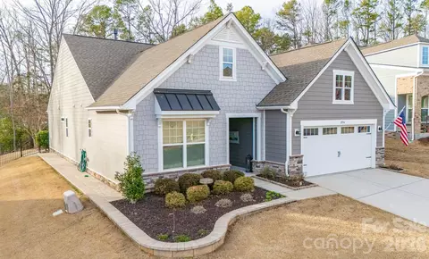 2036 Canova 442 Dr #442, Mount Holly, NC 28120