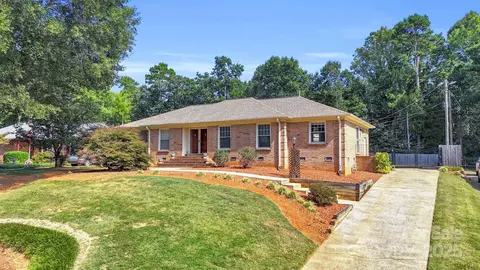 13415 Idlefield Ln, Matthews, NC 28105