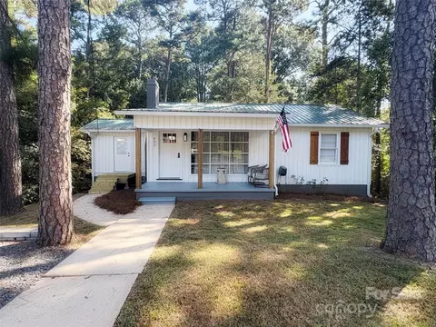 622 Pee Dee Ave, Norwood, NC 28128