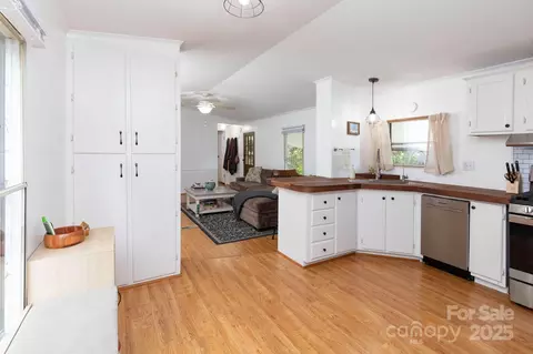 Kitchen - 178 Keith Dr, Canton, NC 28716 photo 2 of 4