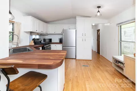 Kitchen - 178 Keith Dr, Canton, NC 28716 photo 1 of 4