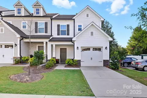 12024 Basking Dr, Charlotte, NC 28214