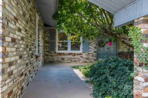 Exterior - 312 W Murray St, Maiden, NC 28650 photo 7 of 7