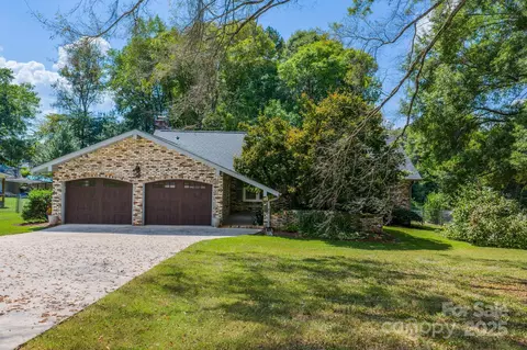 312 W Murray St, Maiden, NC 28650