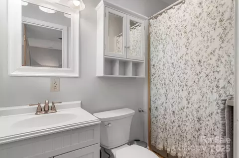 Bath - 312 W Murray St, Maiden, NC 28650 photo 1 of 1