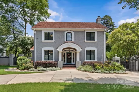1619 Providence Rd, Charlotte, NC 28207