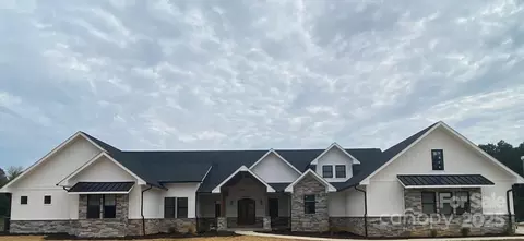 2911 Buffalo Hills Dr, Concord, NC 28025