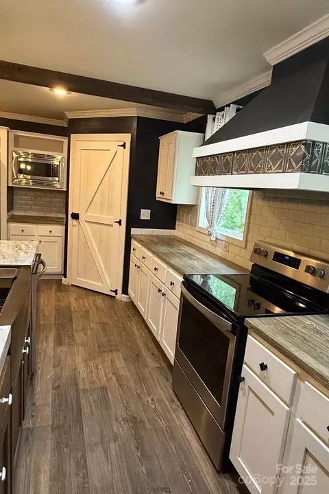 Kitchen - 824 Dillsboro Rd, Sylva, NC 28779 photo 1 of 4