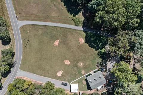 114 Morrow Farm 1 Rd #1, Statesville, NC 28677